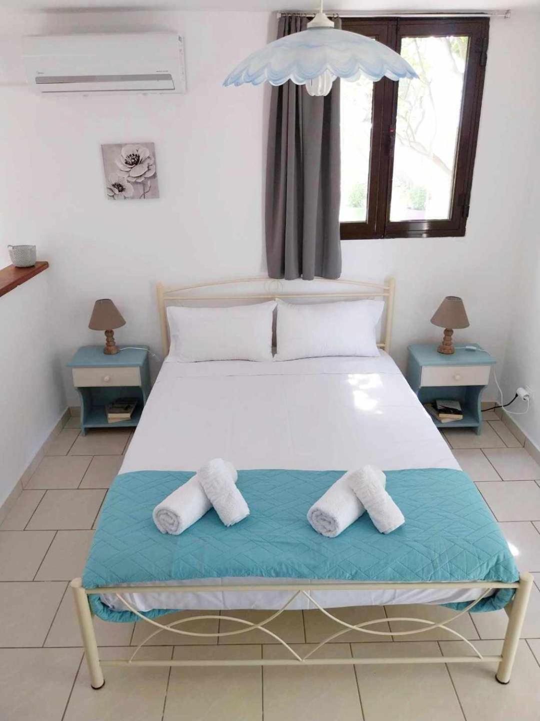 Daphnes Apartments Ratzaklíon المظهر الخارجي الصورة